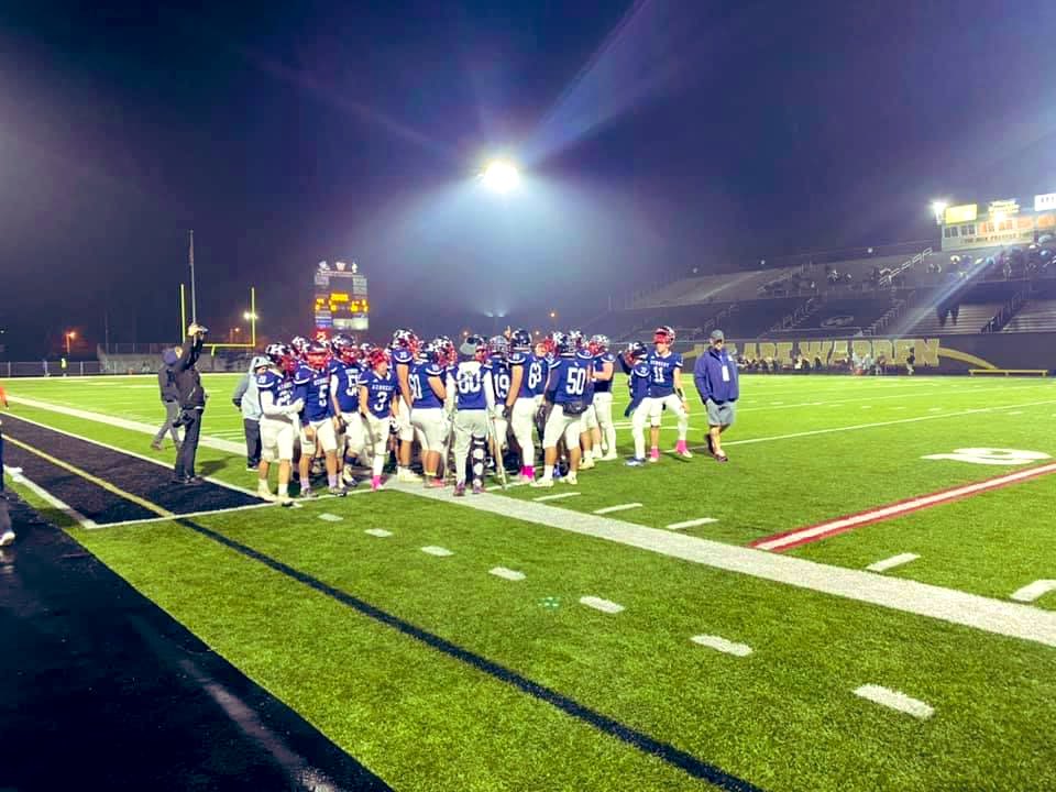 warrenjfk's tweet photo. 57-0 is your final tonight. Let’s keep it going Eagles! #BluePride #SecondSeason 

📸 JFK Eagles Illustrated https://t.co/6orq0KT5qr