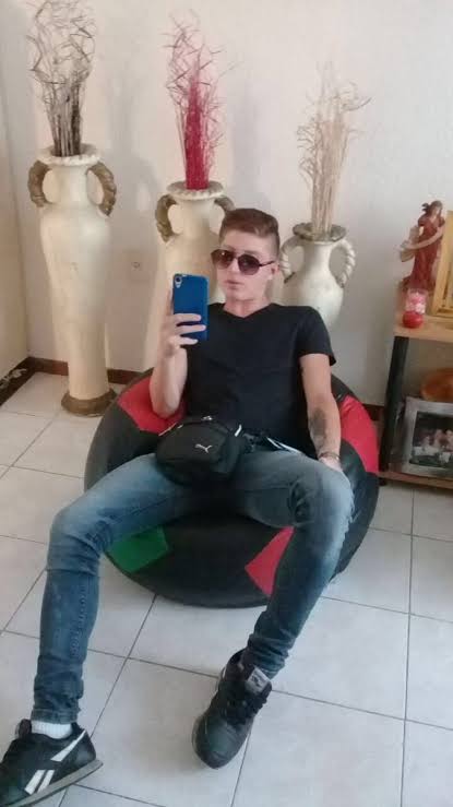_esPAM's tweet photo. Así que, la versión de los policías probablemente sea real. No hay que cegarnos por nuestro fanatismo. AUNQUE HAY QUE RECALCAR QUE LAS AUTORIDADES SON UNOS INCOMPETENTES QUE DEJAN MUCHAS BRECHAS Y DUDAS POR NO HACER BIEN SUS PROTOCOLOS. https://t.co/EsWlVJUqgd