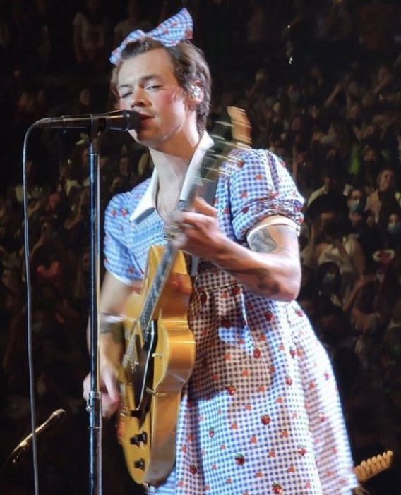 hoctober2021's tweet photo. people died #Harryween #HarryweenN1 https://t.co/B3MPKvqHAl