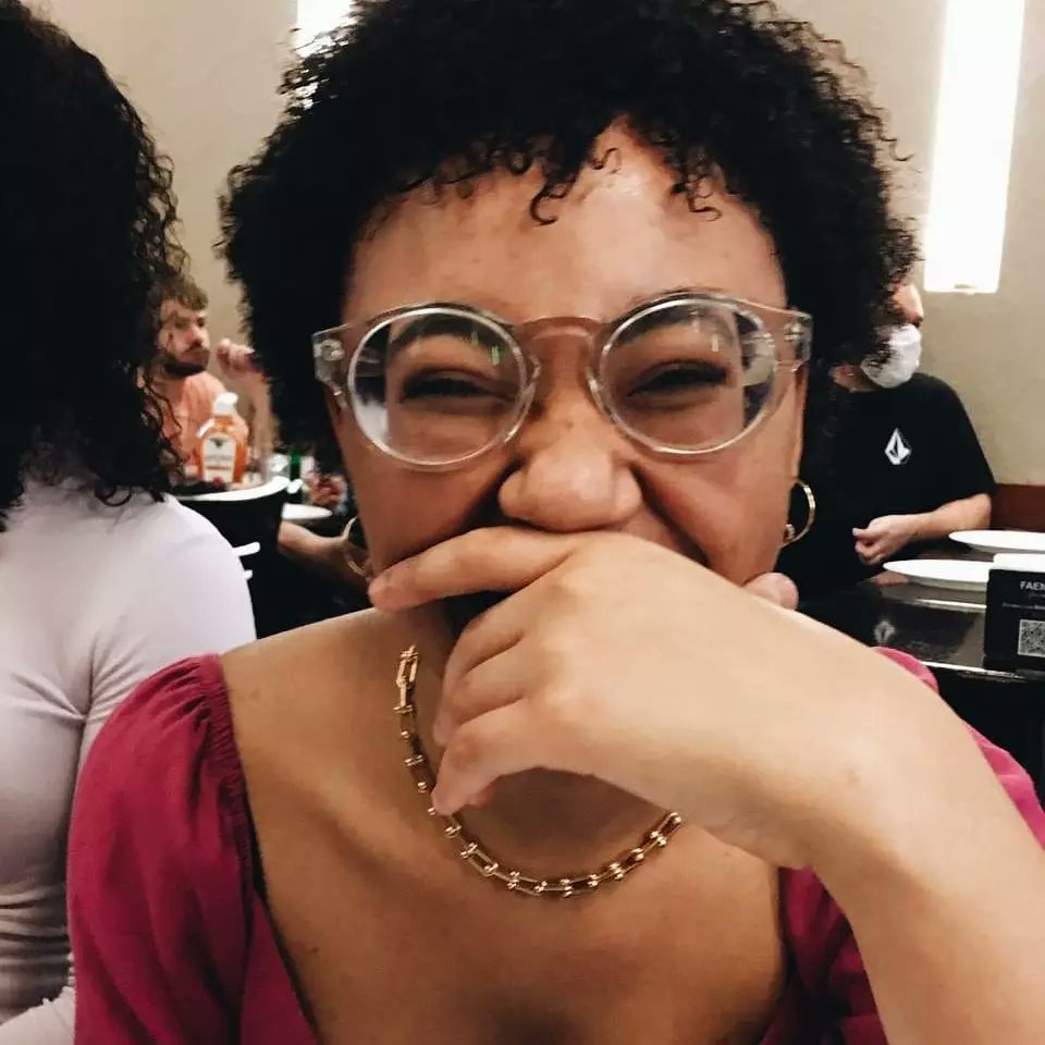 theanaili's tweet photo. a visão de um date comigo. 
(eu rindo como sempre) https://t.co/b0EKs3OdDU