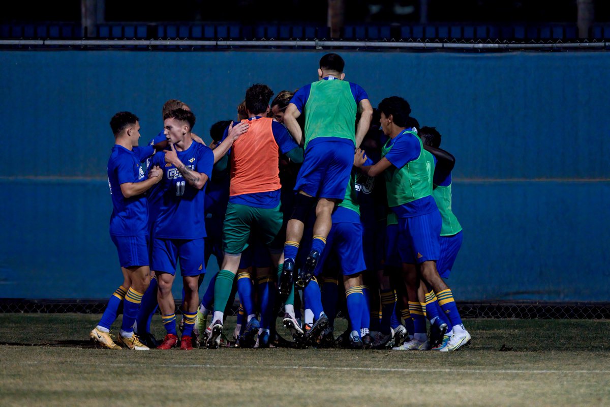 csub_msoccer's tweet photo. Here's your @csub_football starting line-up for tonight's Senior Night regular-season finale, as built by the @BerchtoldCo. Bakersfield playing for play-off positioning #RunnersOnTheRise #GoBako @BigWestSports @CSUBakersfield https://t.co/RfSYBZId30