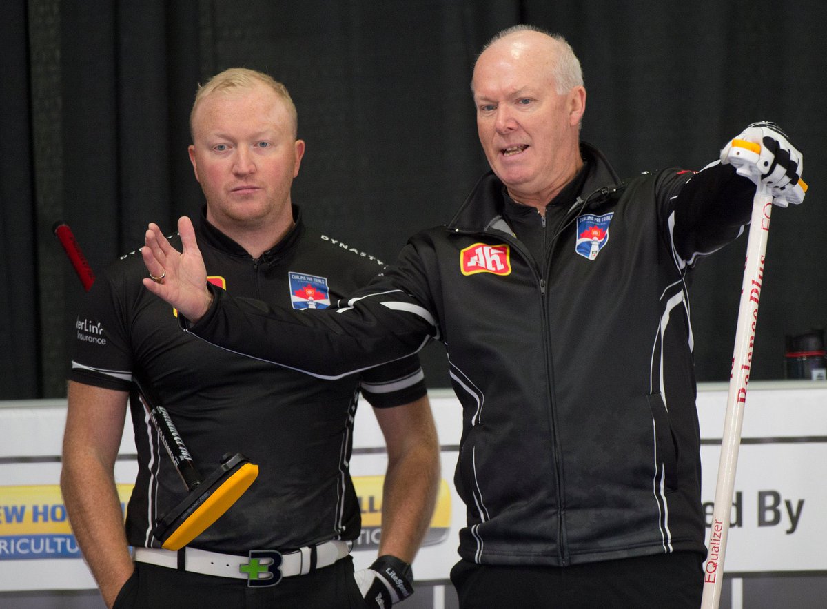 We are off to the semi-finals and will play @TeamPatSimmons at 1pm ET tomorrow!! 📷: <a href="/CurlingCanada/">Curling Canada</a>