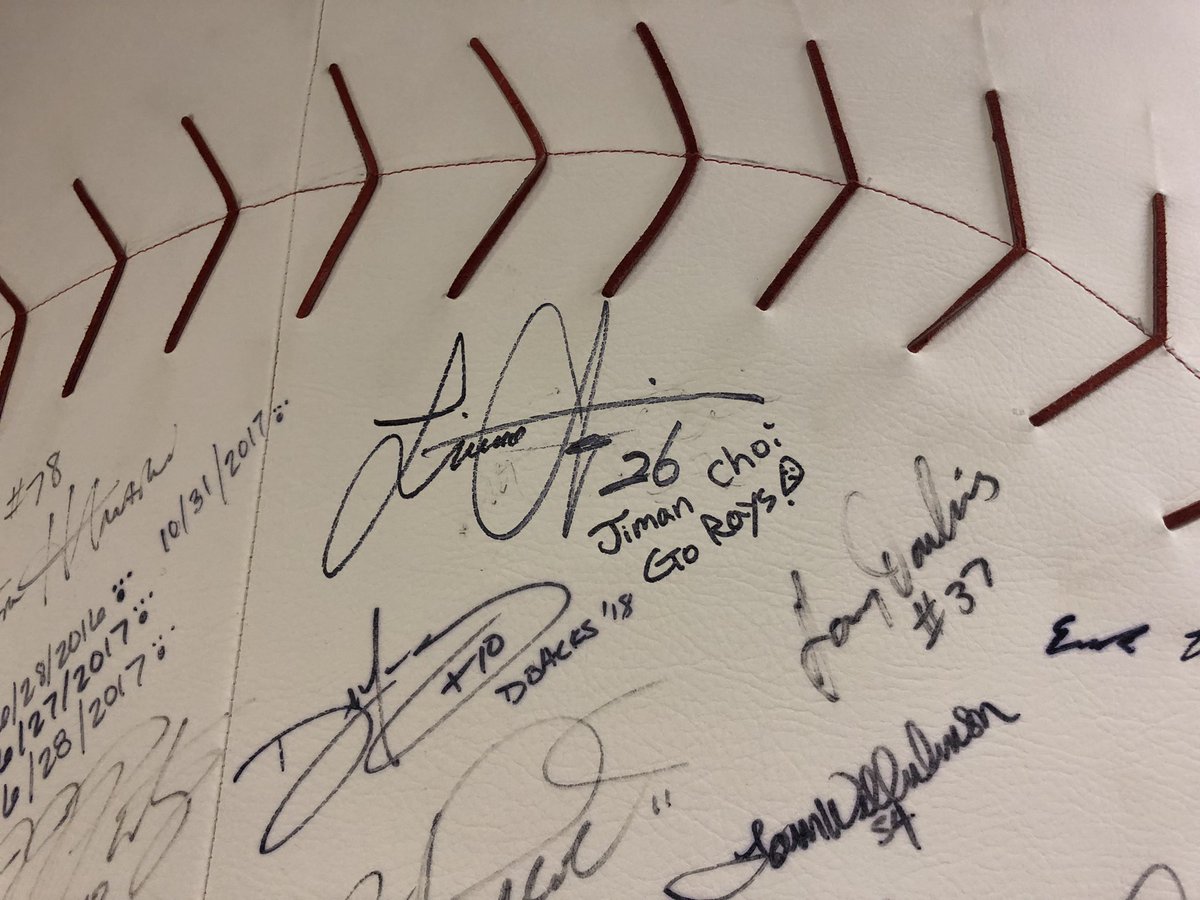 cjm0519's tweet photo. I donated $30K for Phoenix Children’s Hospital. Let’s pray for the patients to get well soon so I don’t see them when I revisit there. 

https://t.co/8n3EJdc12s https://t.co/BMv1hu8jCF