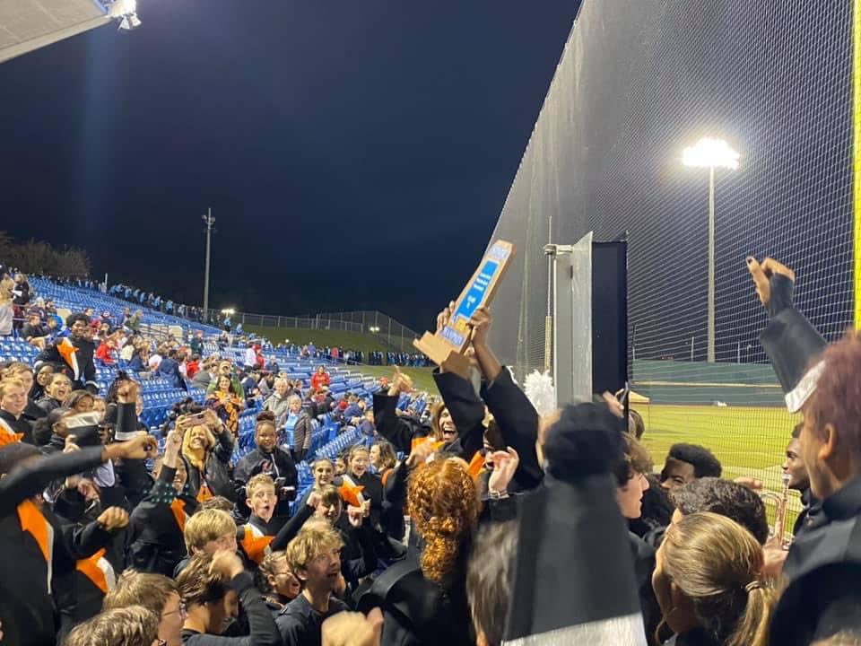 HooverHighBand's tweet photo. 7A State Champions! #hooverpride #hooverband #fdds https://t.co/7kK2uA8kNY