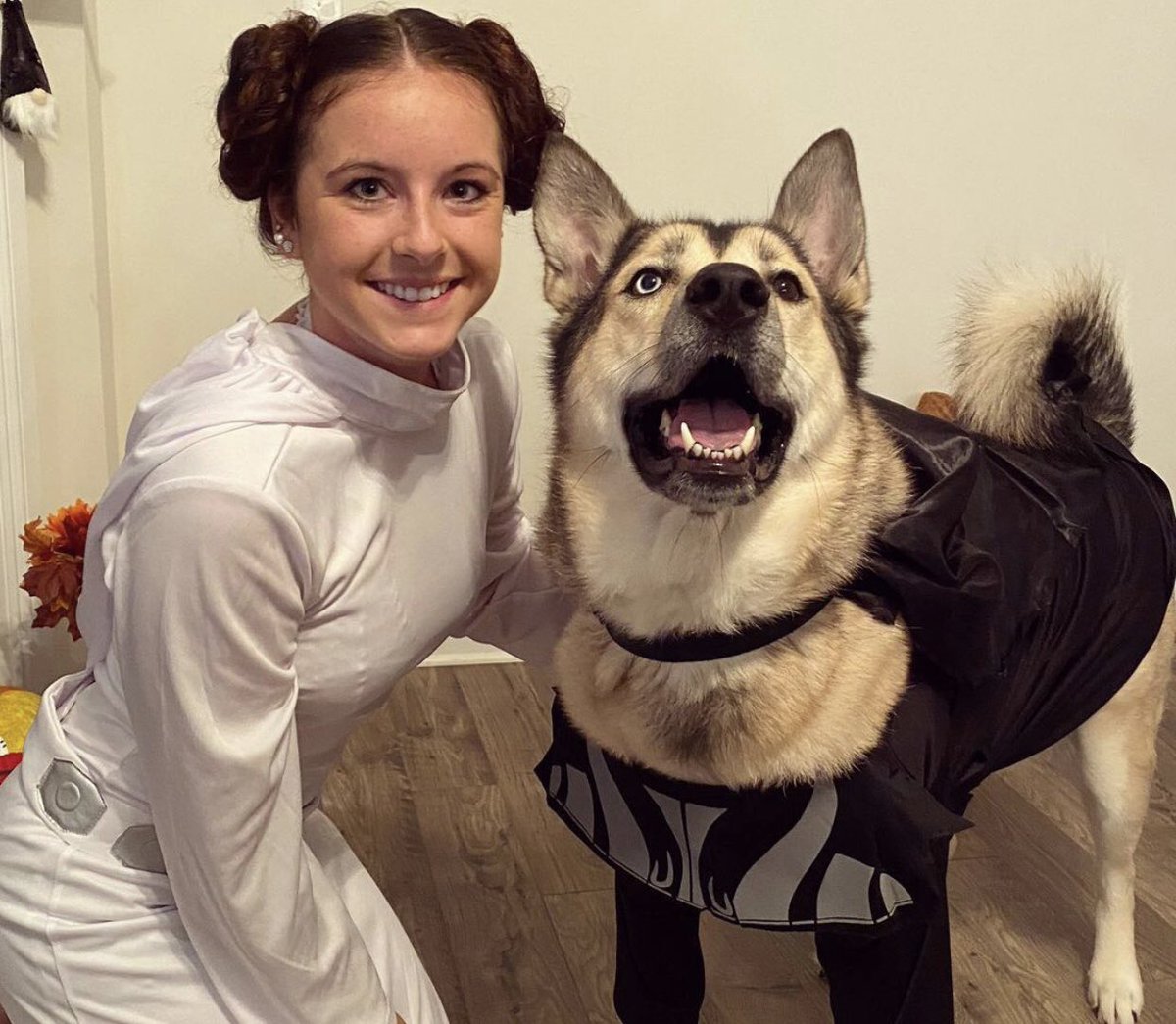 My daughter is perfect for Princess Leia! 🧡🎃