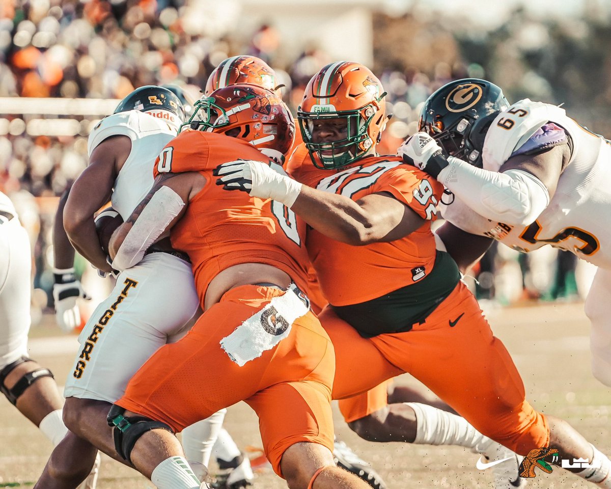 FAMU_FB's tweet photo. 𝗧𝗵𝗲 𝗢𝗡𝗟𝗬 𝗗𝟭 𝗯𝗼𝘄𝗹 𝗲𝗹𝗶𝗴𝗶𝗯𝗹𝗲 𝘁𝗲𝗮𝗺 𝗶𝗻 #𝗙𝗹𝗼𝗿𝗶𝗱𝗮. ☕️🙃 

#FAMU | #Rattlers | #LeaveNoDoubt | #WhyNotUs https://t.co/NU4FvmsZWH