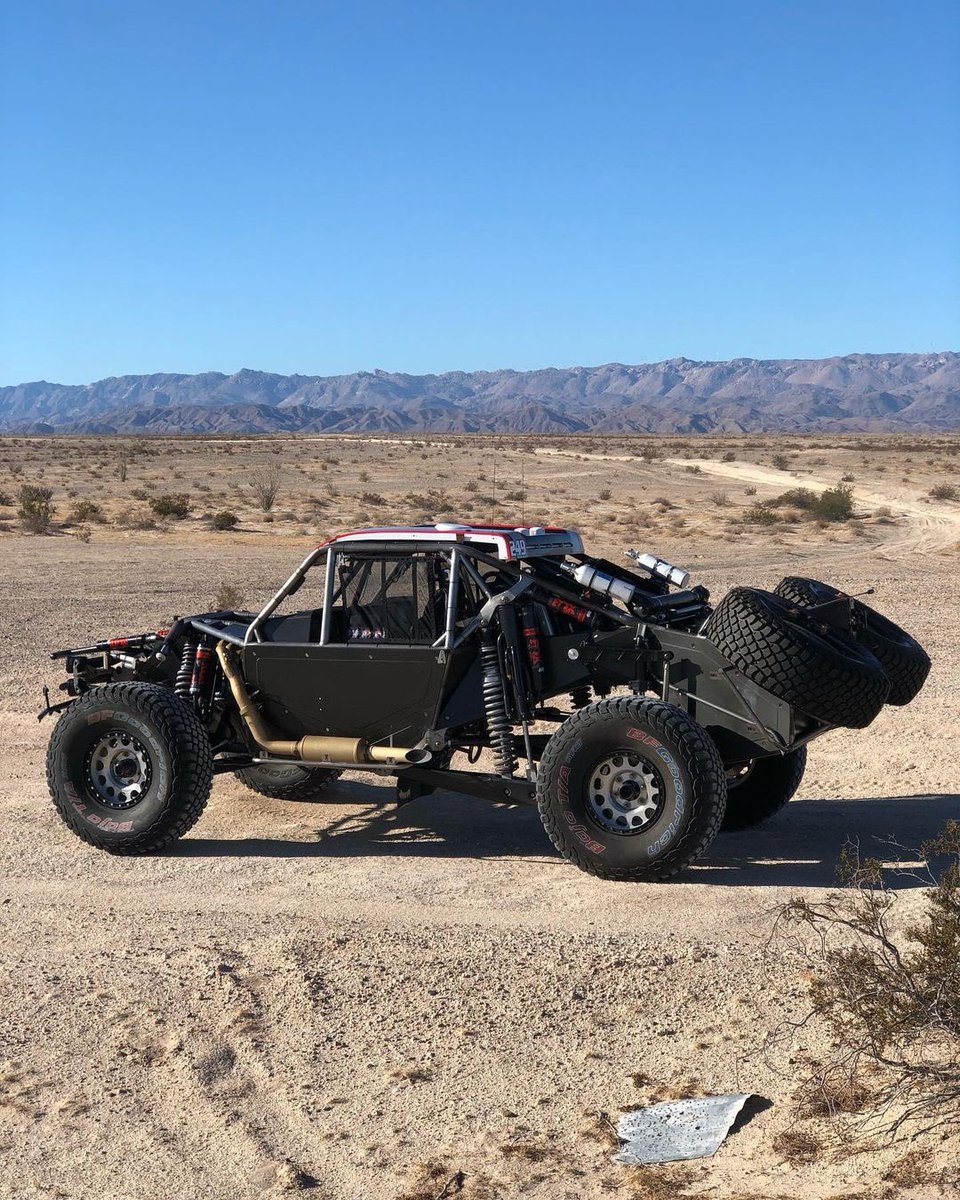 RapidOffroad's tweet photo. @thejakevelasco out testing the @tscoracing built 49/50 Industries TT!
#TSCORacing
#TrophyTruck
#Offroad
#RapidOffroad https://t.co/p7FFmjjRh0