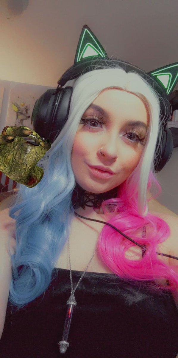PinkPoisonIvy_'s tweet photo. I'm live now ! Playing SOMA for the first time ! Come say hi 💖 #twitchaffiliate #SOMA #TwitchStreamer https://t.co/NWd0FsHfJi https://t.co/wF8Hr7Zvzq