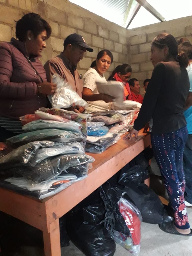 El Presidente del CDM Martín Maldonado y Onmpri Distrital brindamos  apoyo a las mujeres del Barrio Carrizal comunidad de Pavencul, hoy hemos cumplido ❣️ #SomosPRI
<a href="/rubenzuarth/">Rubén Zuarth</a> <a href="/rouse_isabel/">olga isabel</a> <a href="/mariqueta/">maria enriqueta</a> <a href="/florangel2504/">Flor Ángel Jiménez J</a>