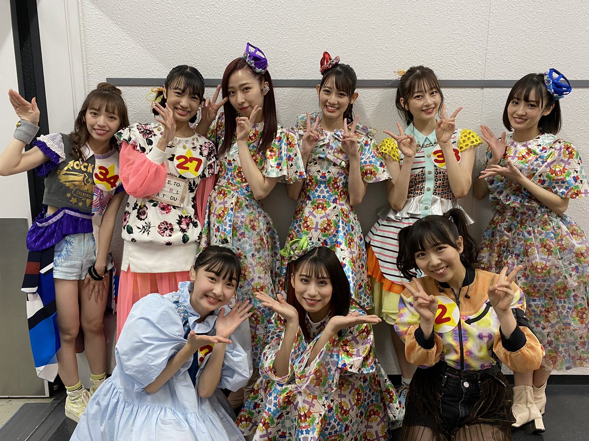 shachi_staff's tweet photo. #スタプラフェス 💫

みんなさらにすきっ！になってしまった
超ときめき♡宣伝部のみんなと💕
@sendenbu_staff 

TEAM  SHACHIになって初披露！
通称『みそのうた』でバックダンサーをつとめてくれたB.O.L.TとAwww!の播磨かな❓✨
@bolt715official @awww_official 

#みんなシンデレラ👑 #TEAMSHACHI https://t.co/c8qQhv3RDr