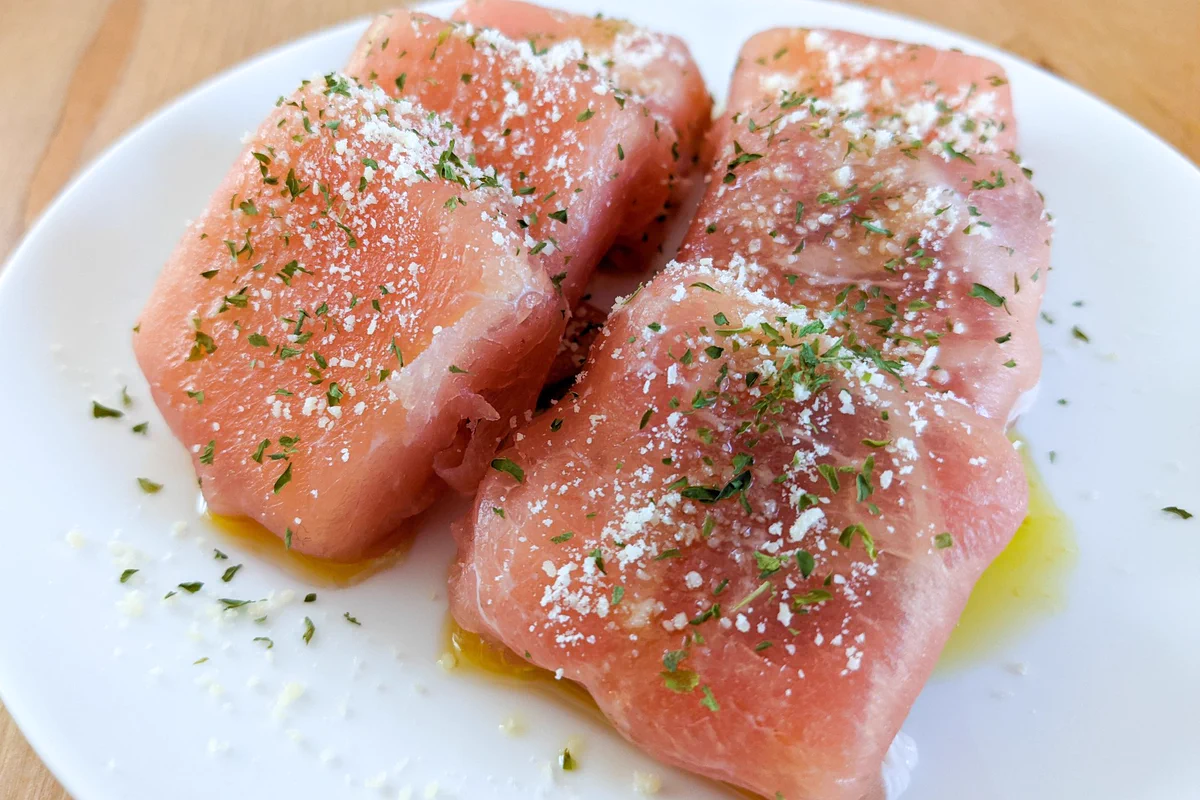 お酒を飲む人は是非！2種類のチーズ&生ハムを使った「おつまみ」レシピ！