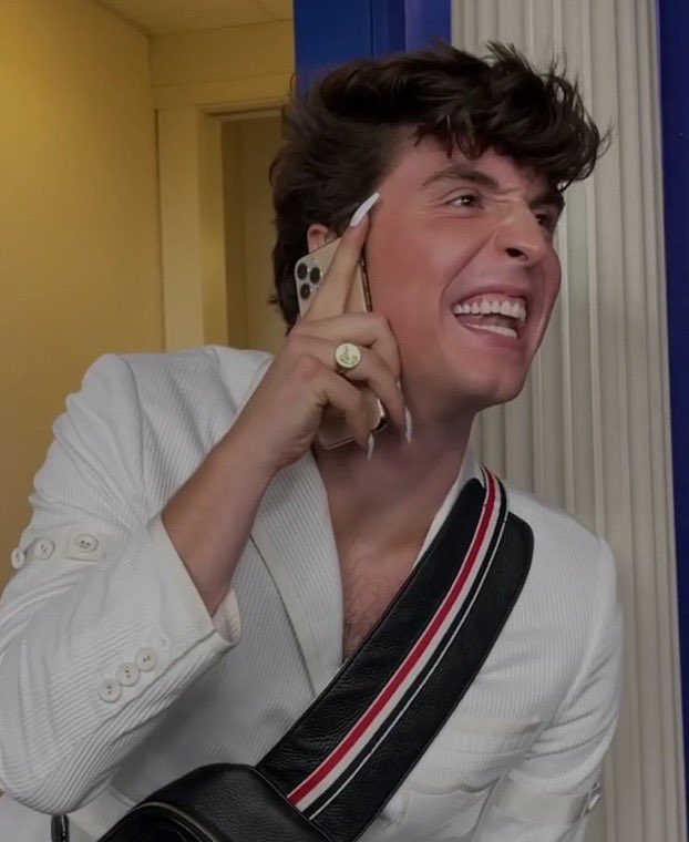 SenBobForehead's tweet image. JEN! His number 2 is trending number 1.  #PoopypantsBiden