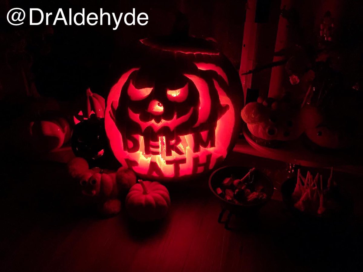Halloween special. 😆🎃

This year I carved a #dermpath special pumpkin that shows my “spooky” dedication to the field. Hope you all didn’t have scary cases this week! 
<a href="/PavandeepGillMD/">Pavandeep Gill</a> <a href="/PIorfino/">Dermpath_doc_trish</a> <a href="/HENRYY_MD/">Henry YANG</a> <a href="/JMGardnerMD/">Jerad Gardner, MD</a> <a href="/JCloutierMD/">Jeffrey Cloutier, MD, PhD</a> <a href="/david_terrano/">David Terrano</a>  <a href="/tonitatirado/">Mariantonieta Tirado</a> <a href="/redsnapperpath/">Allison Osmond MD MSc FRCPC</a>