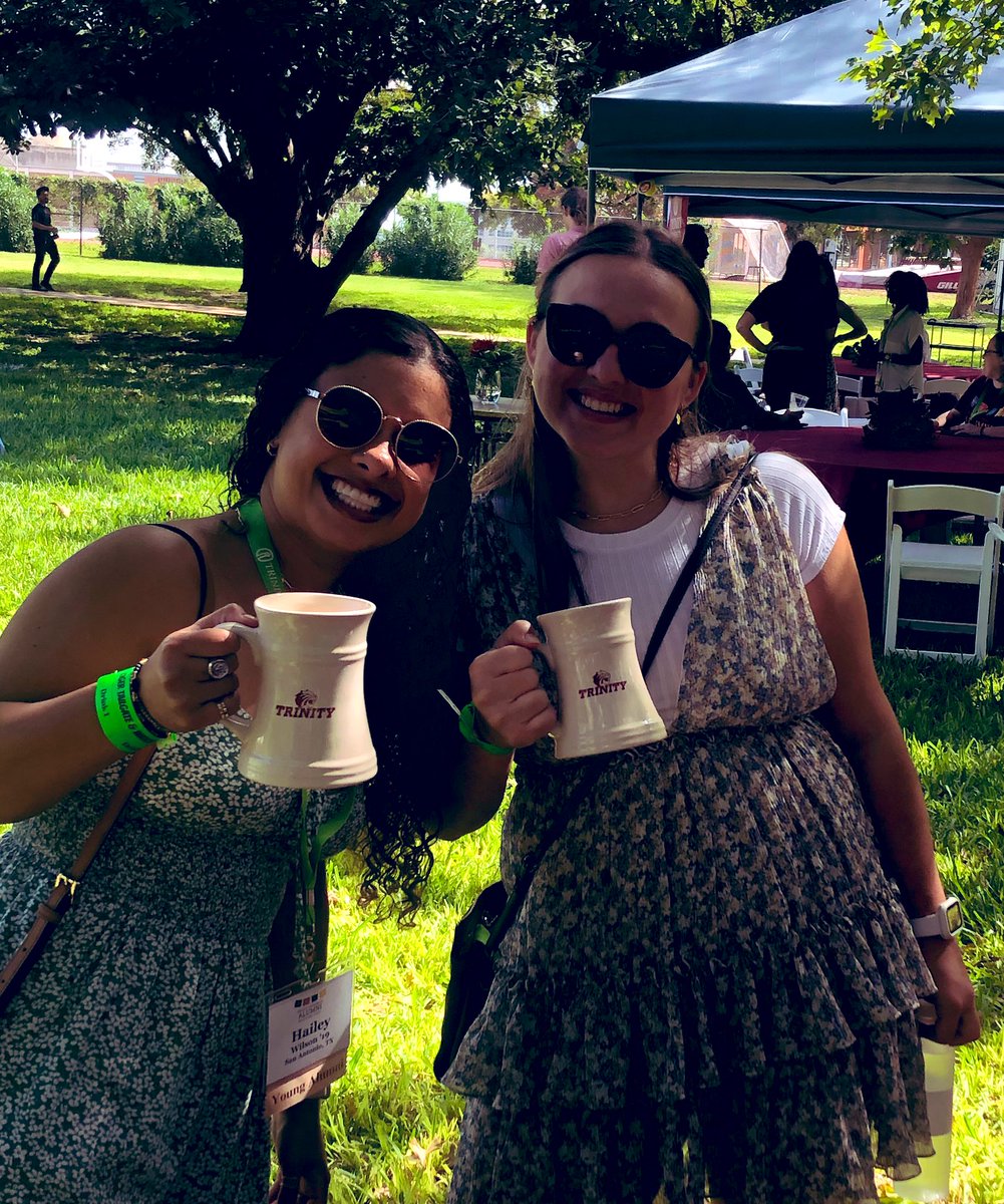 TingleJK's tweet photo. The @Trinity_U #TUSPMT &amp; #SportInEngland reunion was special. Massive shout to @TrinityUAlumni Relations (Shawne, Katie, &amp; Sidney) for planning. The 1 hour turned into 3! So much fellowship, networking, &amp; connecting. Today reinforced: it’s not about jobs, it’s about community. https://t.co/03u7qnfwTU