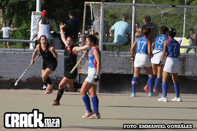#hockeycesped Triunfazo de <a href="/PeumayenRC/">Peumayen RC</a> sobre <a href="/tequerugby/">Teqüe Rugby Club</a> para clasificar a la fase campeonato bit.ly/3jvMsM6
