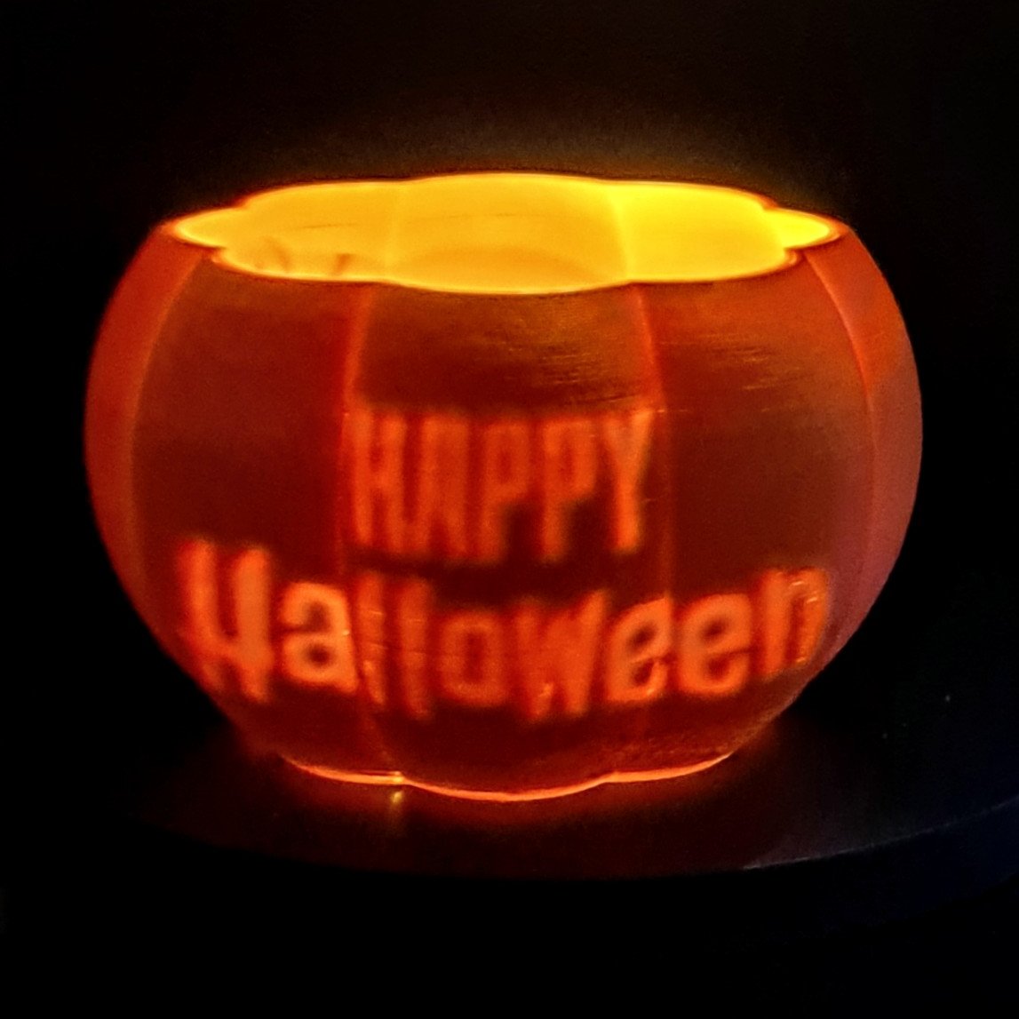 ArKay_Prints's tweet photo. I heard there was an @E3DOnline  pumpkin carving contest happening 👀

My pumpkin might not look very carved at first but wait until you see it in the dark! 🪄🎃

#E3DPumpkin
Made with @tinkercad 
Printed in @3DTomorrow orange PLA 🧡 https://t.co/Ir6FpwQpYc
