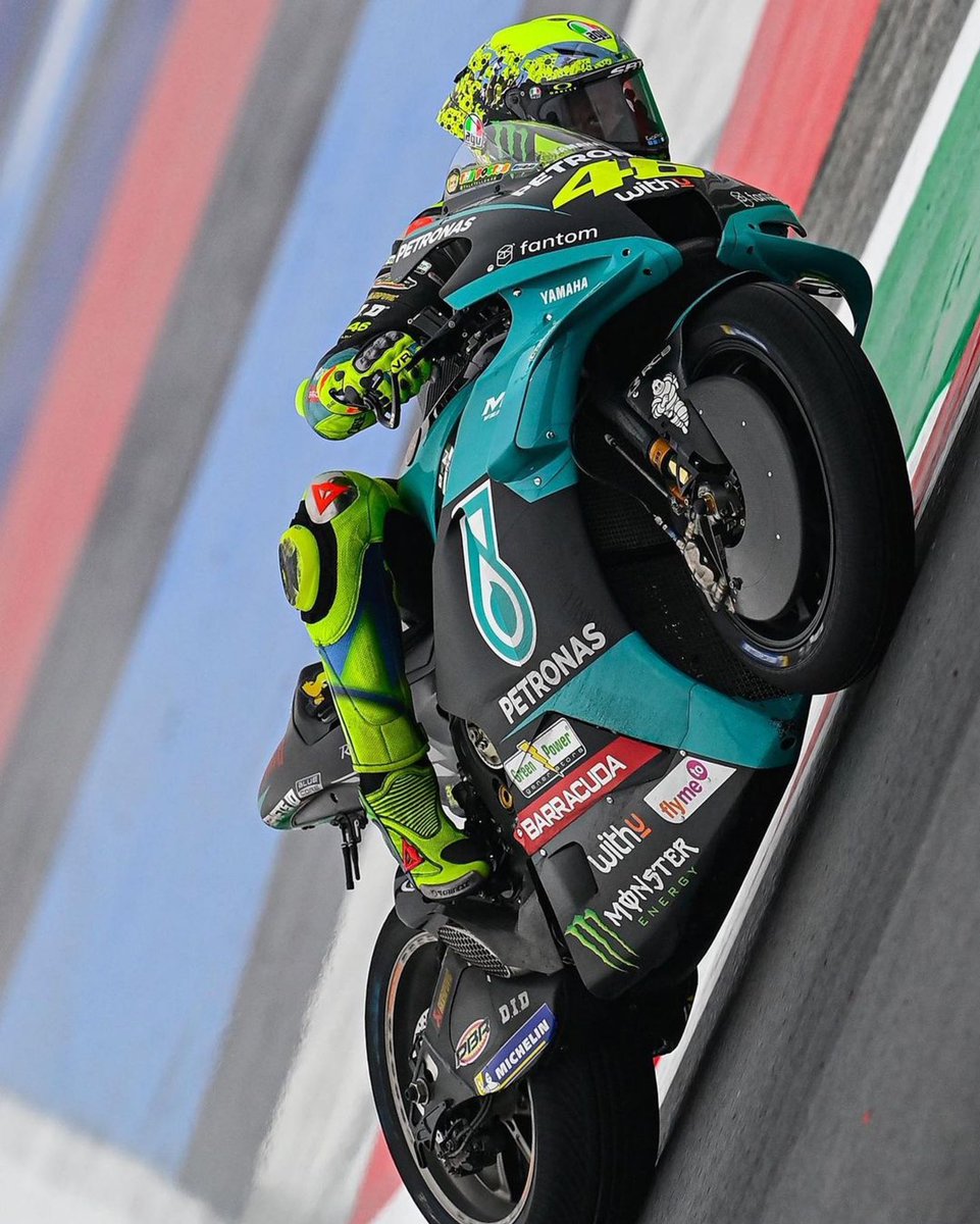 ValeYellow46's tweet photo. Misano World Circuit,Italy
Saturday,qualifying practice
📸 @FAlex79 @GigiSoldano @GambutiPhoto @Jesus_Robledo https://t.co/bXhqOdBdpt