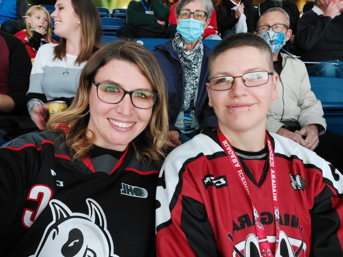 cass_dionne's tweet photo. @OHLIceDogs @BigMarcosPizza  Sec 105 row M Seats 12 and 13. Happy birthday Jenn! @GamerGraffix https://t.co/86fS030Xcz