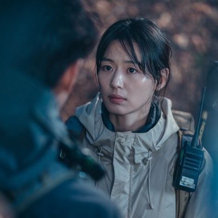 jujihoonglobal_'s tweet photo. [NEWS] Jirisan’s first EP ratings:

Seoul: 9.7%
Nationwide: 9.1%

This the 2nd highest tvN ratings for the Sat-Sun dramas first broadcast! 🎉

🔗 https://t.co/Q22BZwg3dE

#JirisanEp1 #Jirisan #지리산 https://t.co/5Dd8lloZKt