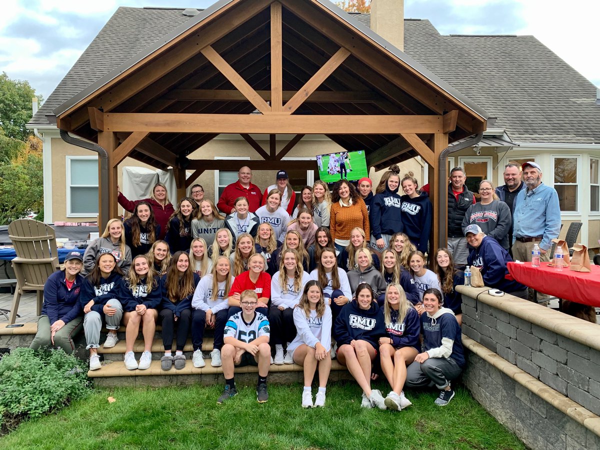RMUWLacrosse's tweet photo. An amazing end to Fall Ball 2021! We are always grateful for the opportunity to compete, but also grateful for the families who support us so well! Shoutout to the Elliotts for hosting a fantastic team dinner after our day at OSU! #family https://t.co/J0GoXbd8hv