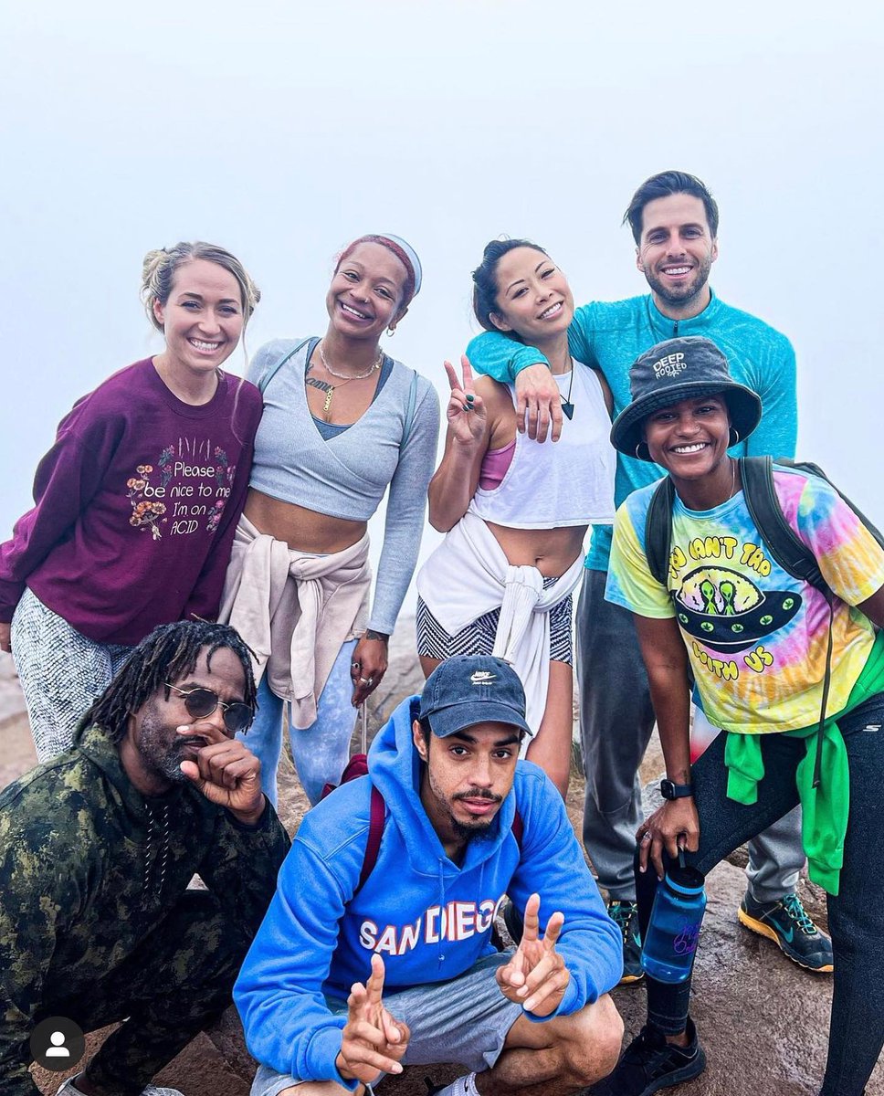 DeepRootedLife's tweet photo. Our #HappyTrails Hike Club family is growing. 🌱 Our next meet is November 13th @ Cowles Mountain. Who’s coming? Leave an #accountability comment below👇🏽 then sign up with the link in our bio for updates/reminders. 📅 https://t.co/2C9t7f7rih
