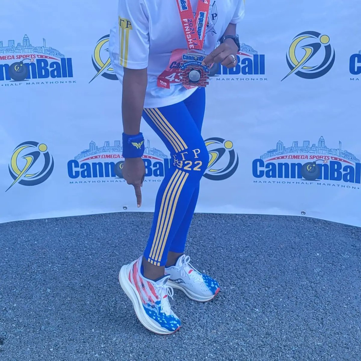 chicproducer's tweet photo. I wasn't shooting for a PR but I got it and it feels GREAT!!
#CannonballHalfMarathon
#RunMiMiRun
#RunSGRhoRun 
#RunsInPearls
#BGR https://t.co/xy6YEw8zZu