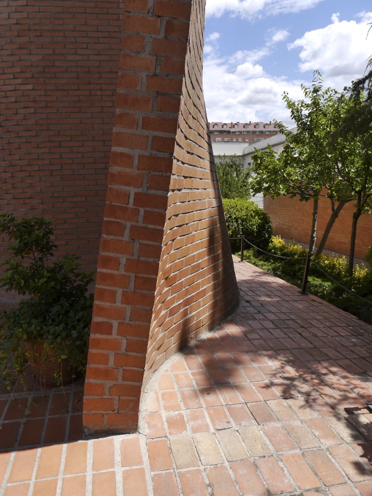 Seearch_'s tweet photo. Iglesia de San Juan de Ávila, Alcalá de Henares. 1993-98
Eladio Dieste
https://t.co/QhkmugO9Uj
#seearch #MiercolesEnladrillado #Iglesias #arquitectura #architecture #ladrillo #brick #Dieste https://t.co/0NFNuuYbbT