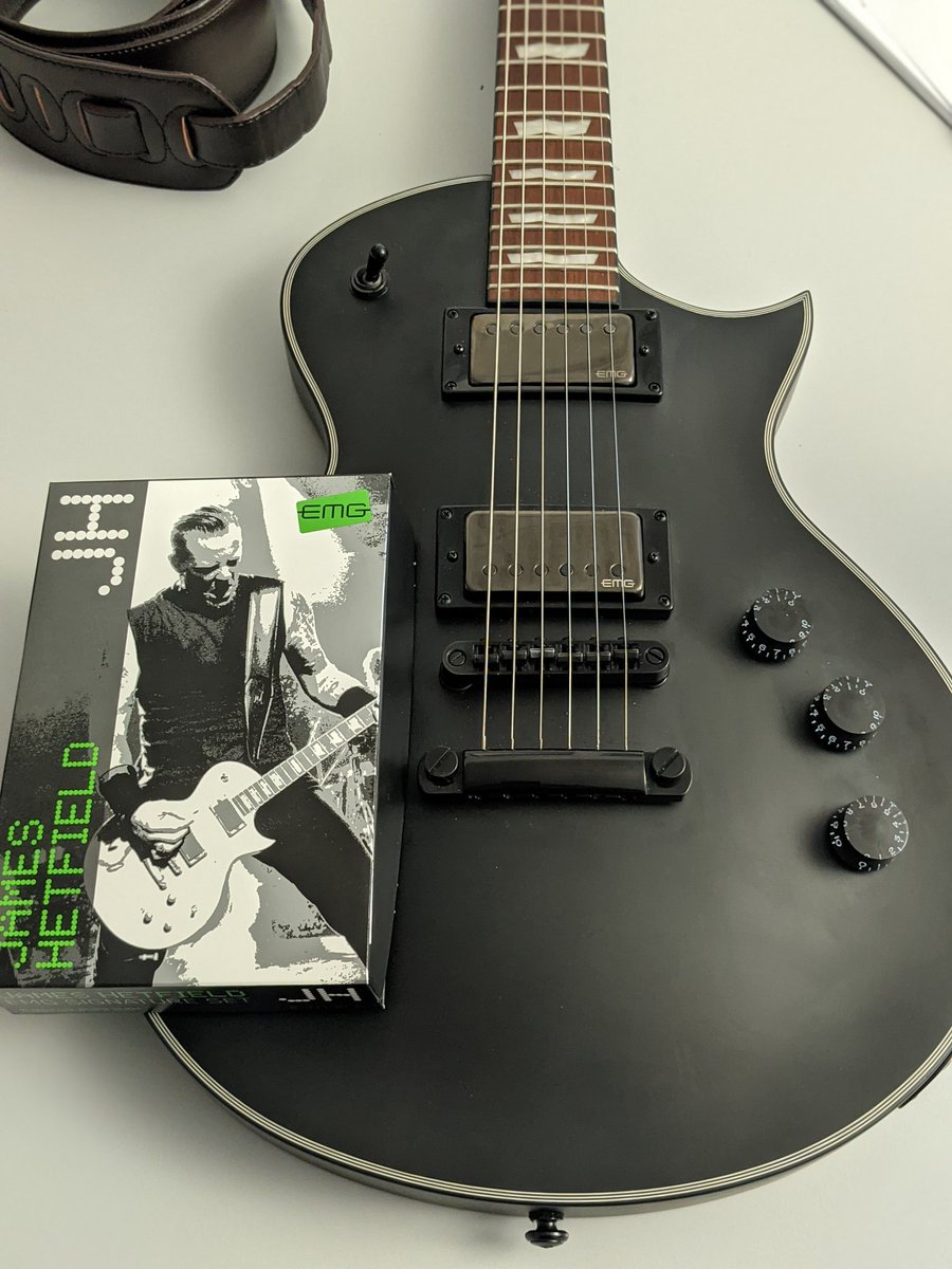 tenguninja's tweet photo. #upgrade with new #activepickups from @EMGPickups for my @ESPGuitars #espltdec256 with #hetset #metallica @Metallica https://t.co/dSq27yBwjN