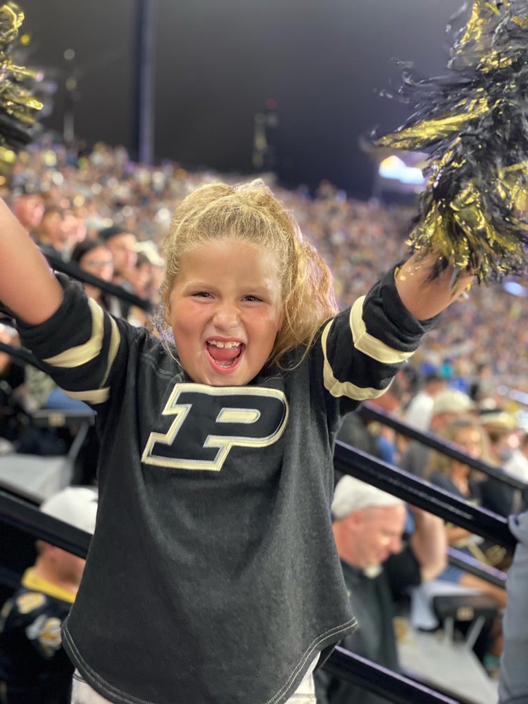 SarahHellmich's tweet photo. #Purduegameface https://t.co/nsVU6zwBHG