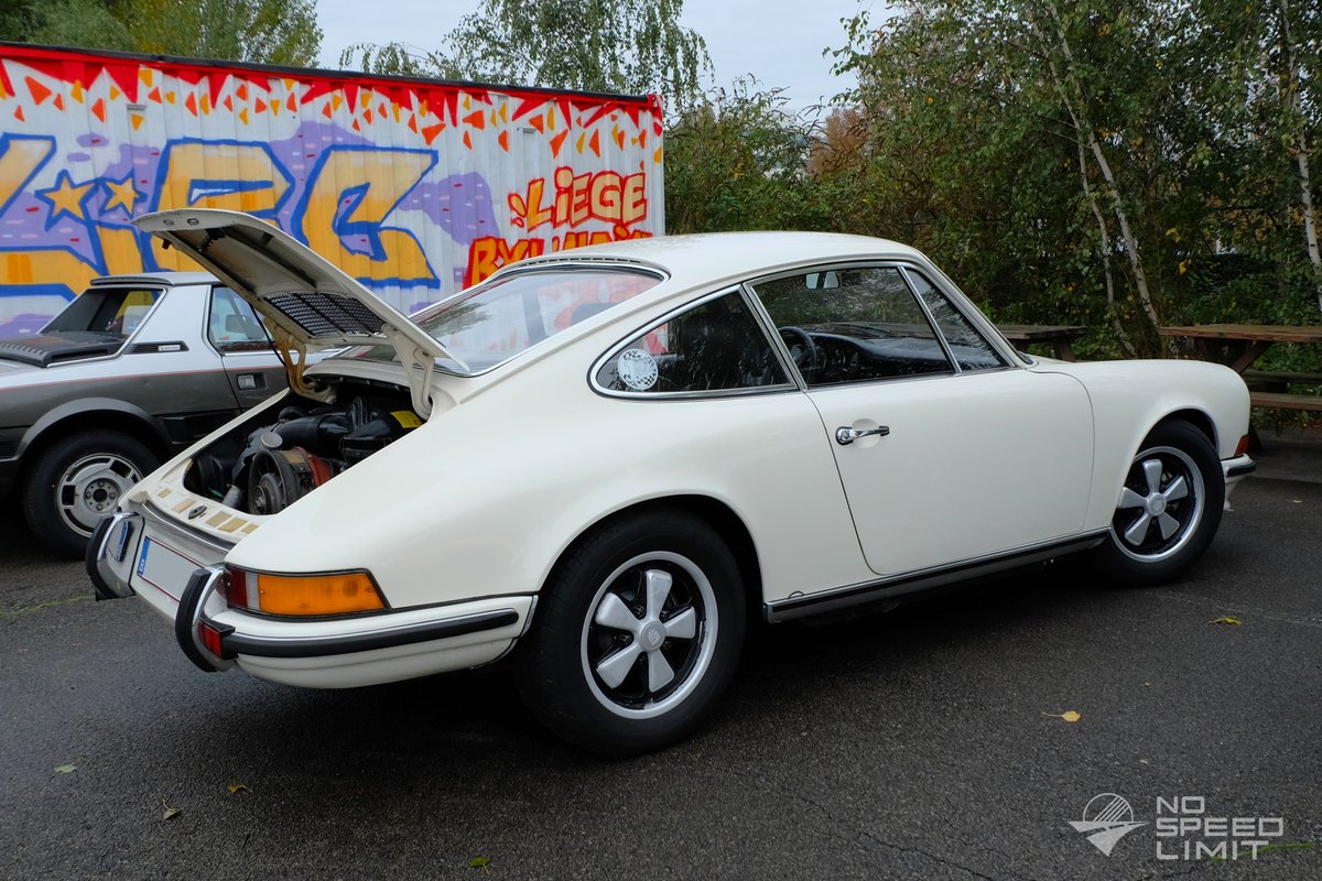 NoSpeedLimit_it's tweet photo. There are not so many things as rewarding as listening and watching a properly tuned #boxerengine #flatsix warming up
#biancaneve #longhoodporsche911 1973 #porsche91124s #hellelfenbein #lightivory #7300rpm #fuchswheels #thereisnosubstitute
For more: https://t.co/EnwwziphPz https://t.co/y2dVMS5l7U