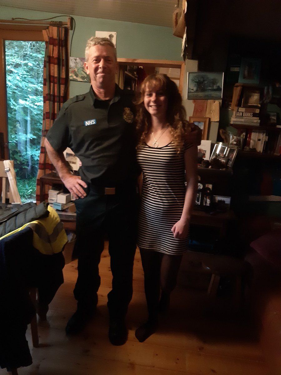 Dearest #thatching world, huge thanks for your care and kindness following tools theft in #wiltshire. Will today picked up his teacher Ivor Steel's full kit from his widow Ange. Also NFU paid out in full for all else. Will completes ECA 🚑 training next week. Love life 🌾❤