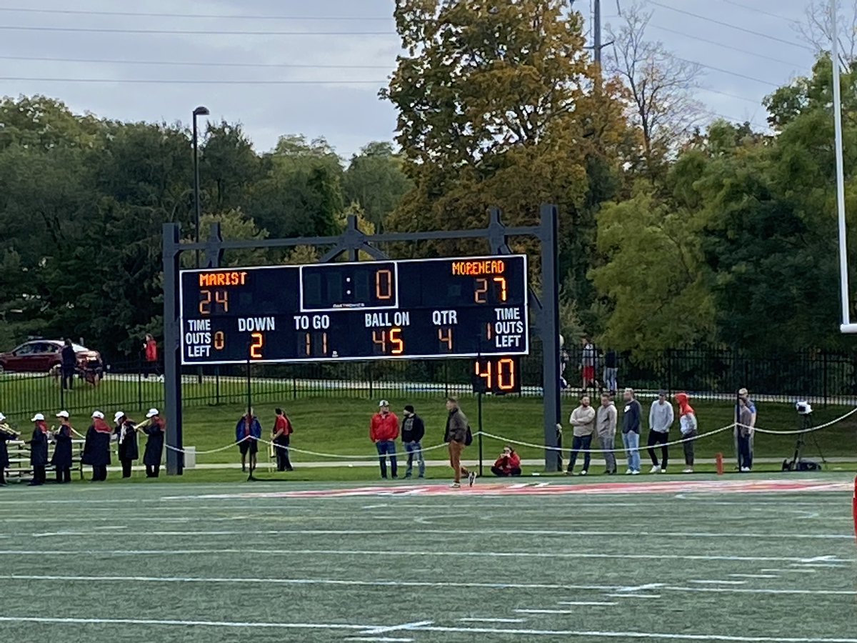 MSUEaglesFB's tweet image. Huge win today!! 4-0 in the conference🦅