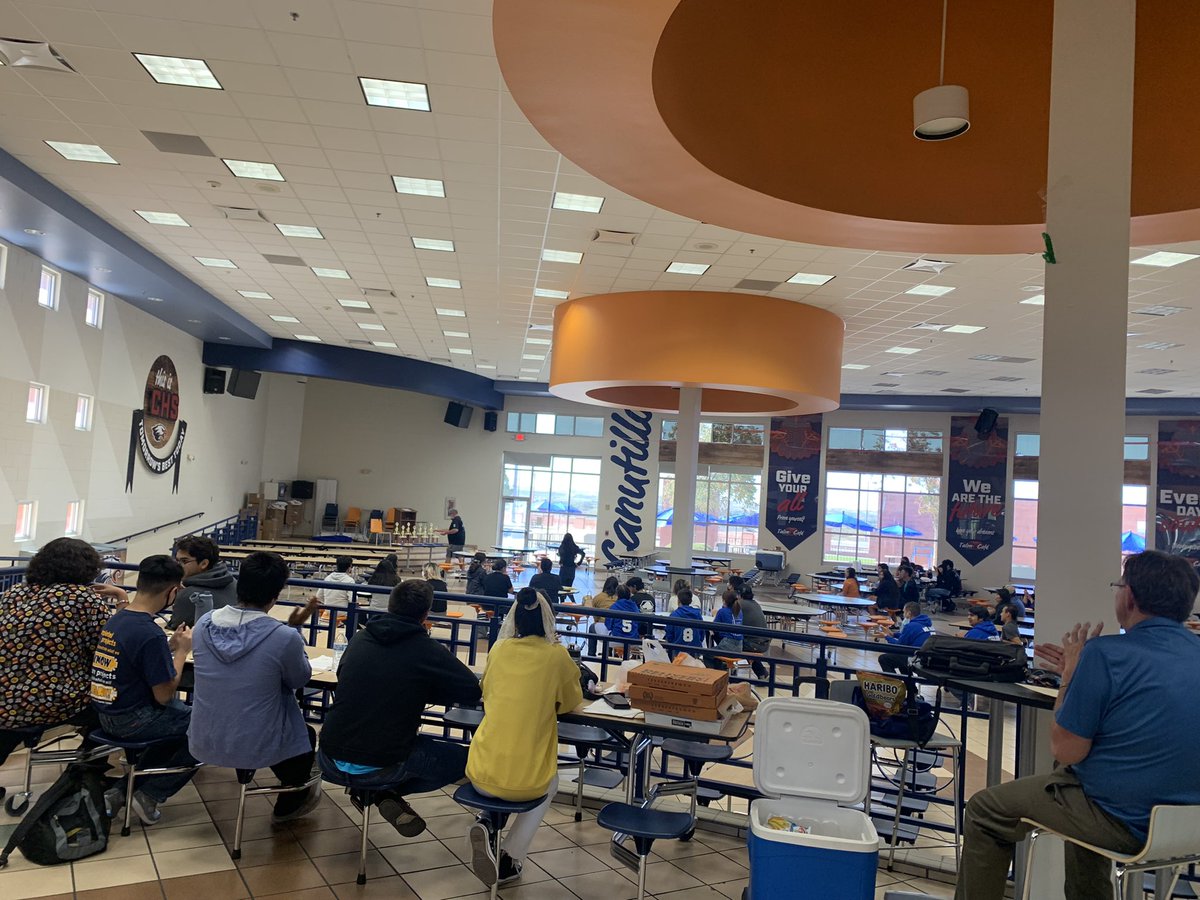 fanchen2007's tweet photo. 1st in-person local high school math meet since pandemic started. Happy to see the coaches & continue helping with grading & entering scores. Thisโs my 10+ years doing this, but 1st time without Les. Itโs different, but I will continue our works & do it even better. #mathmeet https://t.co/tAs46lf78F