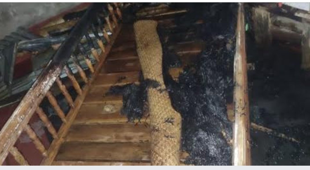 MOHAMED01817998's tweet photo. #Today #NowWeAreBreakingUp
 Another mosque is burnt ablaze tonight at 10pm. at Naraura tila (Tripura #India )
#Islamophobia_In_India

#StopLynching_Muslims
#StopAttackingTripuraMuslims

@cjwerleman @TRTArabi @Bob_cart124 @Presstvuk @waqarhrizvi @tntjho @on_NextGen @on_NextGen https://t.co/sm5RA7HbJK