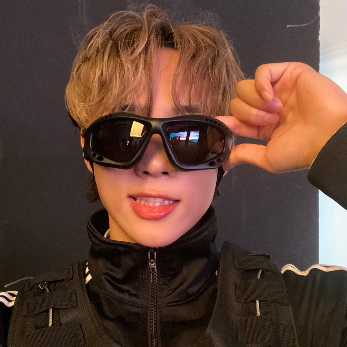 haodaisy_'s tweet image. #wiktor: dupnij se monstera byku