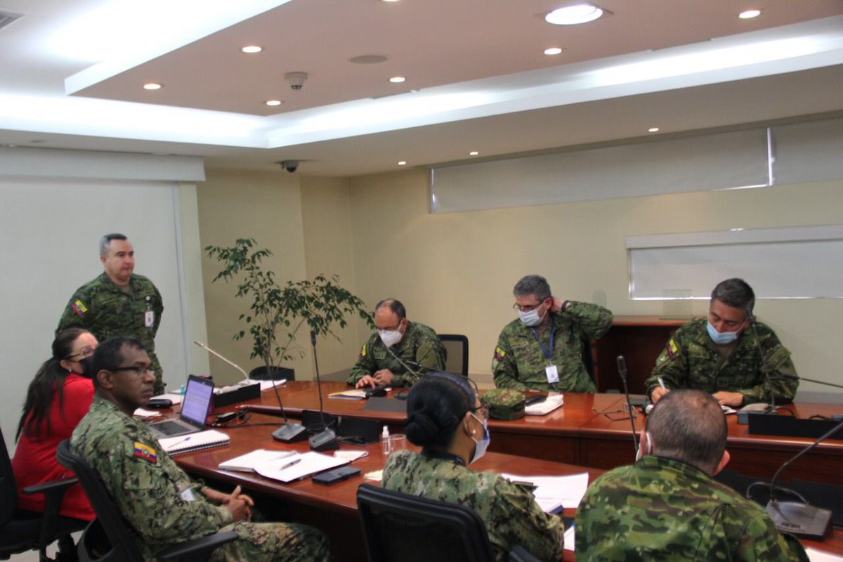 ISSFA_ECUADOR's tweet photo. #IssfaInforma | Durante la planificación operativa anual 2022, nos enfocamos en lineamientos de austeridad y optimización de recursos, basados en metodología específica y técnica que nos permita el cumplimiento de los objetivos institucionales. https://t.co/ZeZB2qVuJY