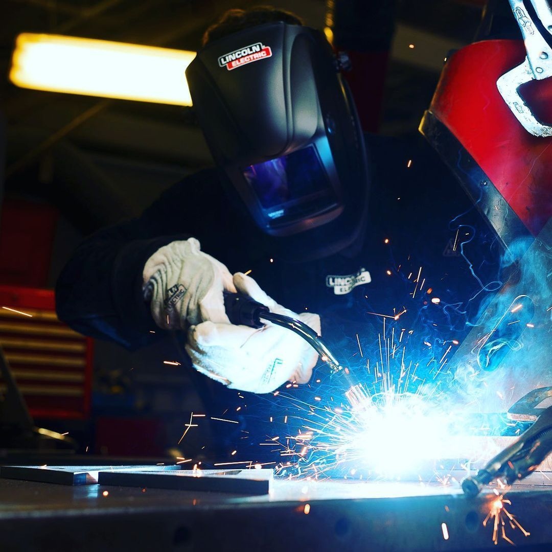 LincolnElectric's tweet photo. What are you doing to turn your dreams into realities? #WeldRed #WeldRedNation https://t.co/oWYgR1T55I