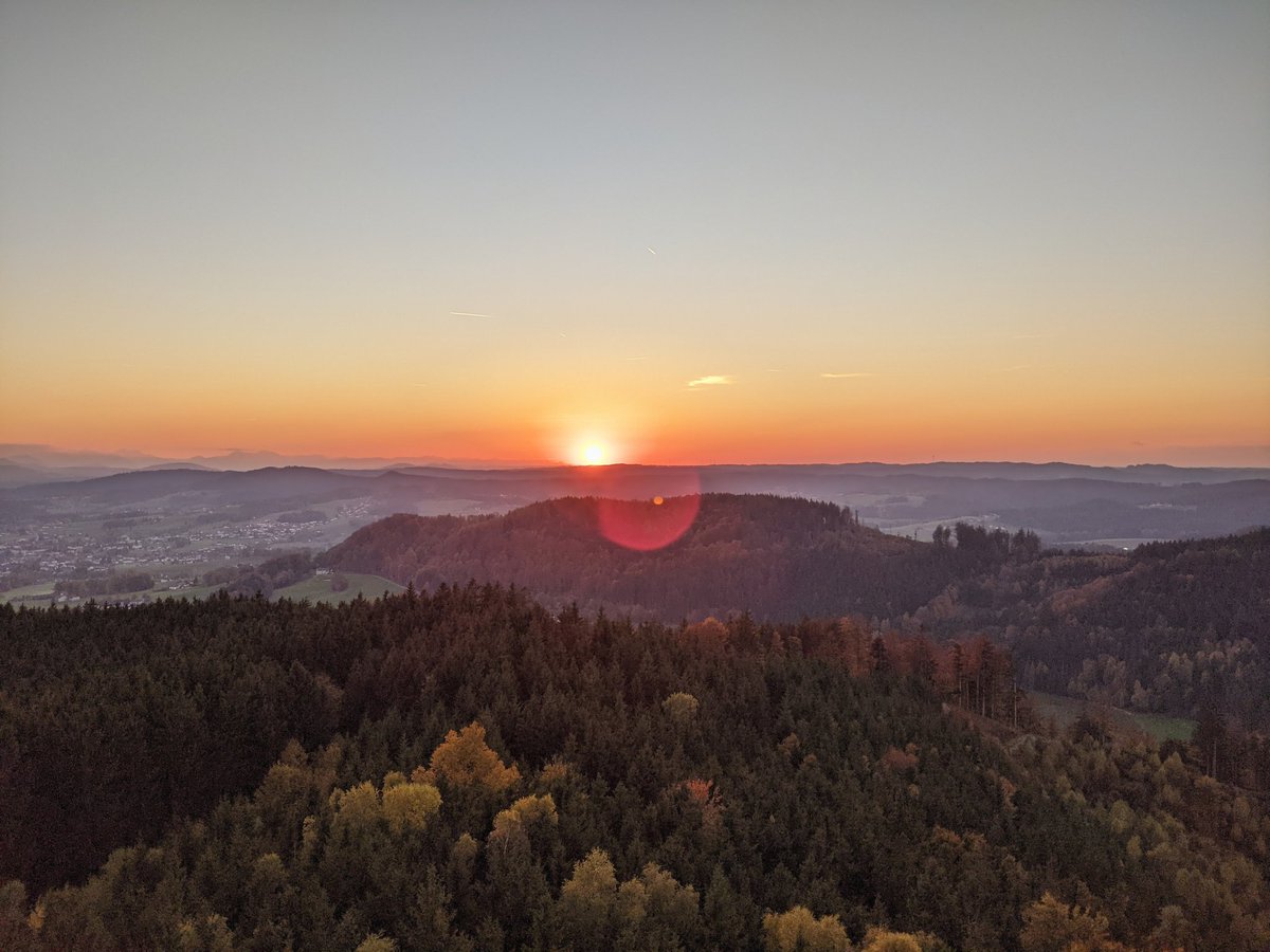 DavidRaab's tweet photo. Atardecer en Austria https://t.co/ggW7bawKJZ
