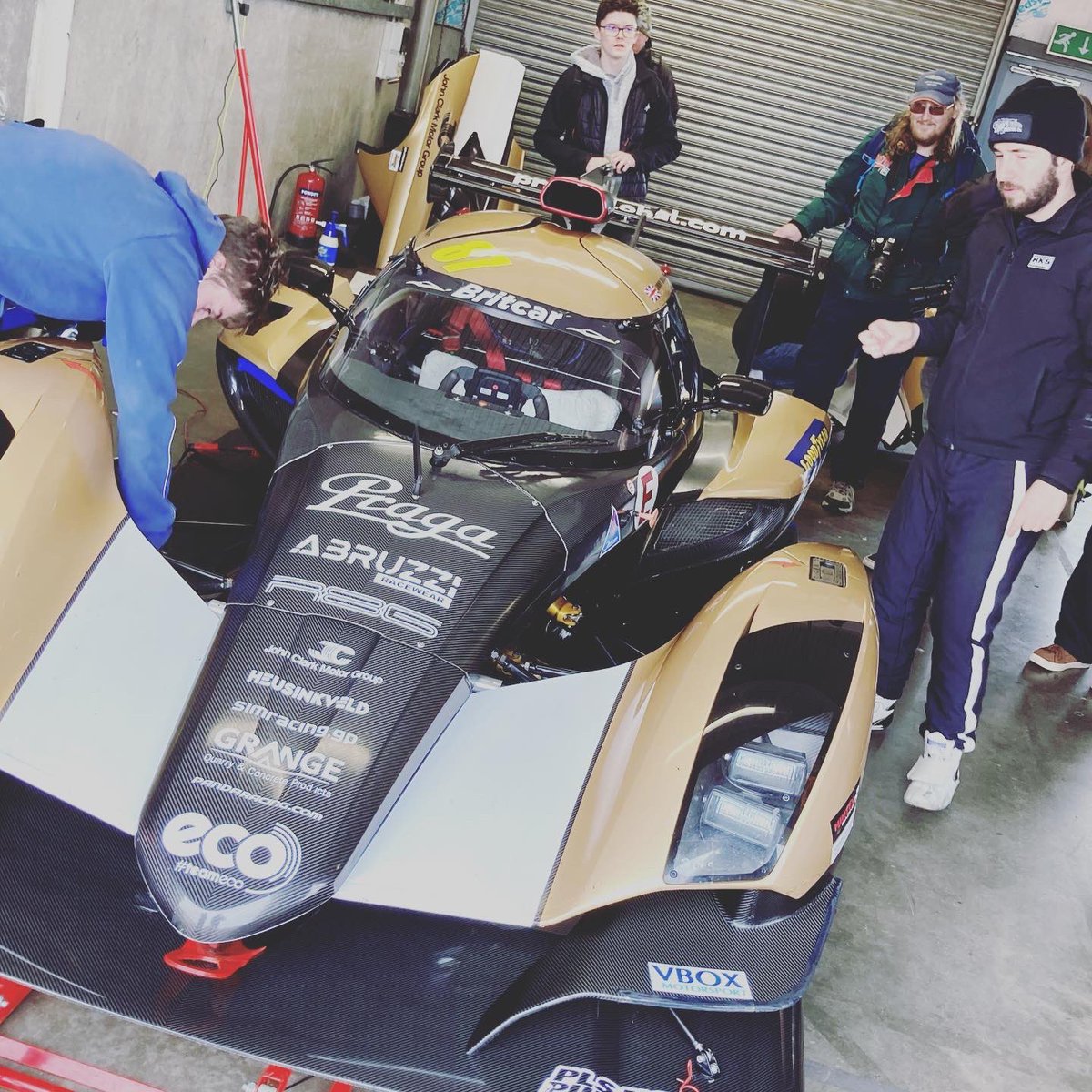 Ewan Dunlop (@ew_i_am) on Twitter photo I love this job. Getting to interview racing drivers (today included Sir Chris Hoy, plus sons of the legendary Lauda and Hunt) at Donington whilst getting up close to the most incredible machines ๐
<a href="/DoningtonParkUK/">Donington Park</a> <a href="/AlanMarchSport/">Alan March Sport ltd</a> I love this job. Getting to interview racing drivers (today included Sir Chris Hoy, plus sons of the legendary Lauda and Hunt) at Donington whilst getting up close to the most incredible machines ๐
<a href="/DoningtonParkUK/">Donington Park</a> <a href="/AlanMarchSport/">Alan March Sport ltd</a>