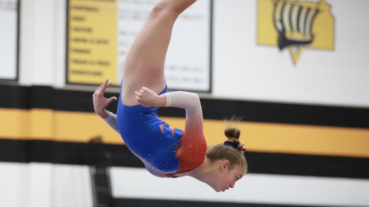 bigmac_nocheez's tweet photo. I’m out at state gymnastics today. Already soon some epic performances from competitors like Ella Margheim of Olathe North.

#KSHSAACovered @CapFed https://t.co/aiJ9OBncZ4