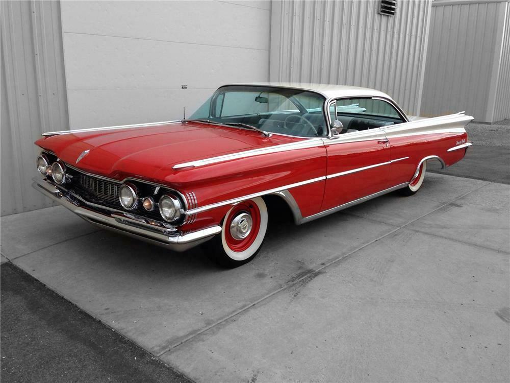 Mercomatic's tweet photo. 1959 #Oldsmobile #Super88 2-Dr HT; 394 cid, 4 bbl, 315 hp; Customarily this was the sporty series slotted between Dynamic 88 and 98 featuring the latter’s larger engine in the former’s smaller body, (#NinetyEight was 5 inches longer than its lesser brethren) https://t.co/WJc6R5Eh1v