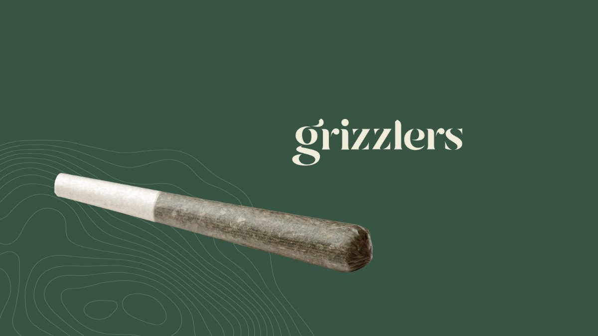 bc_craft's tweet photo. #Grizzlers is back with their best-selling Indica pre-rolls 🤩 

Their flower is always hang dried and hand packed to ensure a perfect smoke. Always. @GrizzlersCan #handpacked #prerolls https://t.co/ULsvNcs79I