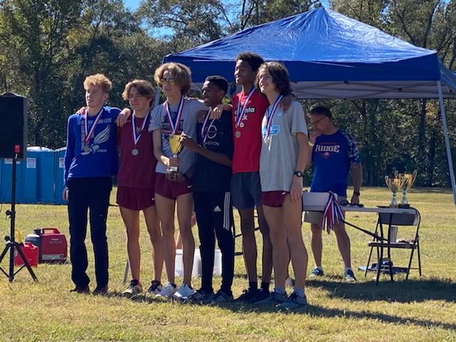 Bwoodsports's tweet photo. Boys and girls cross country wins the Region Championship!! Both JV teams won as well for the Brookwood sweep!! https://t.co/cTfi6LYSGm
