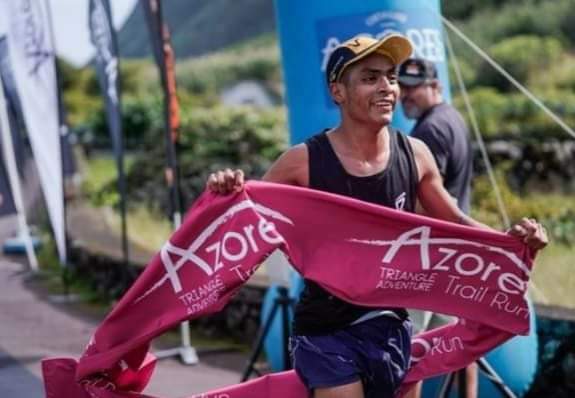 Tprende's tweet photo. #MetaDeporte
Jael Morales de Tlaxiaco termina hoy en 5o lugar y Abraham Hernández de Güilá, Oaxaca hace historia con su 1er lugar, ambos en su segundo día de actividades en la Golden Trail National Series en Azores, Portugal. https://t.co/jM4pxIDutV