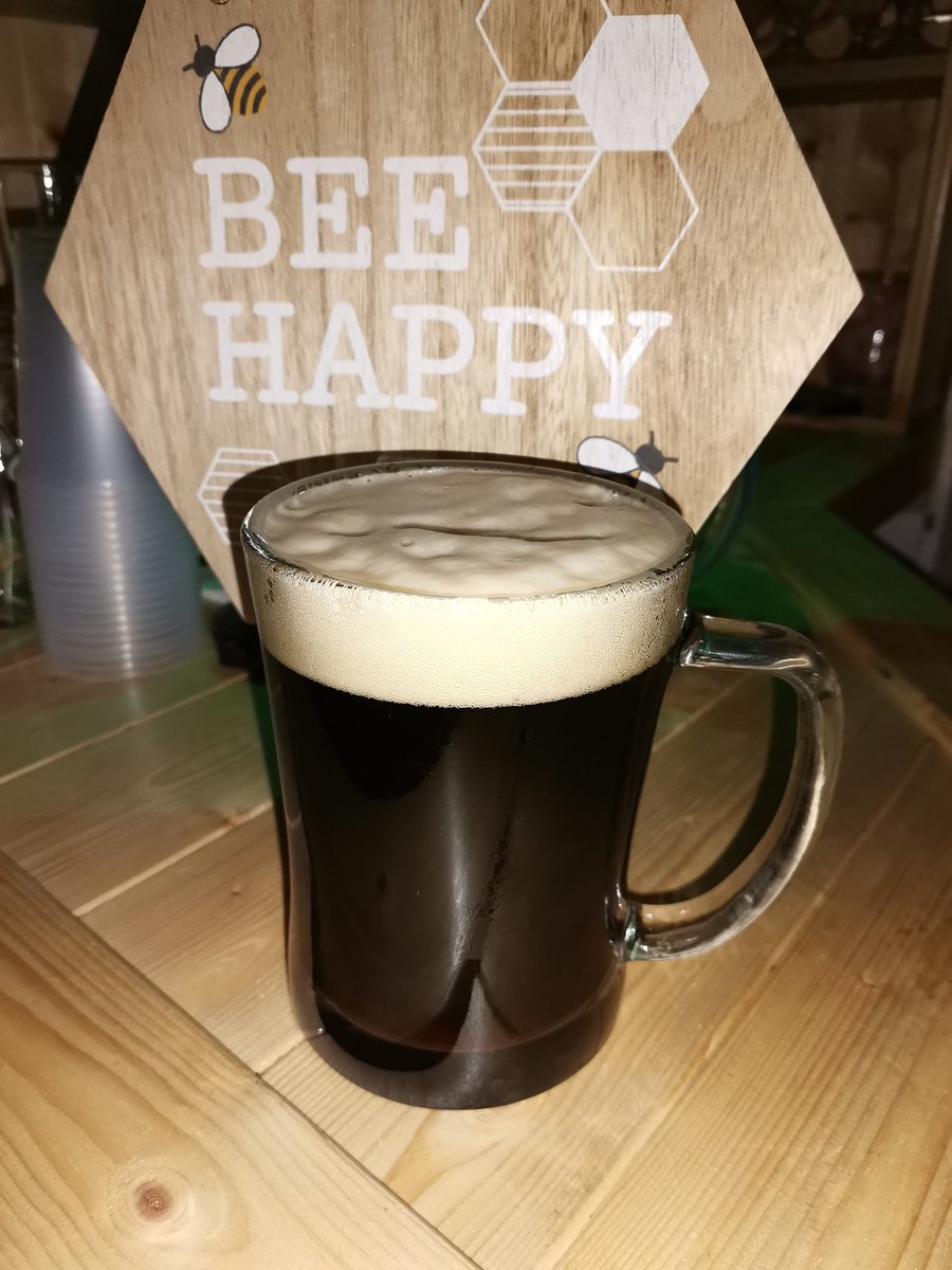 No it's not a stout! just coz it's 'great weather for a stout' ... Not even close!