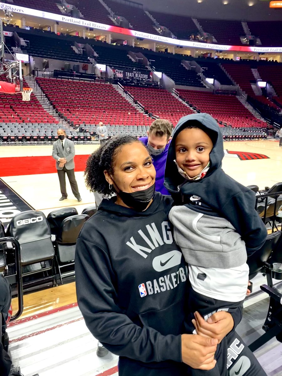 BravenBoyd's tweet photo. What better way for a King 🤴🏽 to start off his @NBA season than w/ the @SacramentoKings visiting the @trailblazers Aunty @Lindsey_Harding & the entire staff coached a great game. Thx coach Walton for the lift, I’ll see ya in a decade 1/2😎 #BallIsLife #WNBAkid #BallerBaby #Braven https://t.co/aYxAkhGi4i