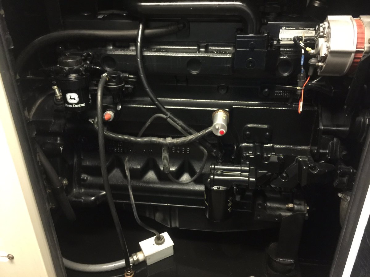 crocert's tweet image. Condominio Luma en Nuevo Vallarta, servicio correctivo a esta planta de emergencia. A sus órdenes.