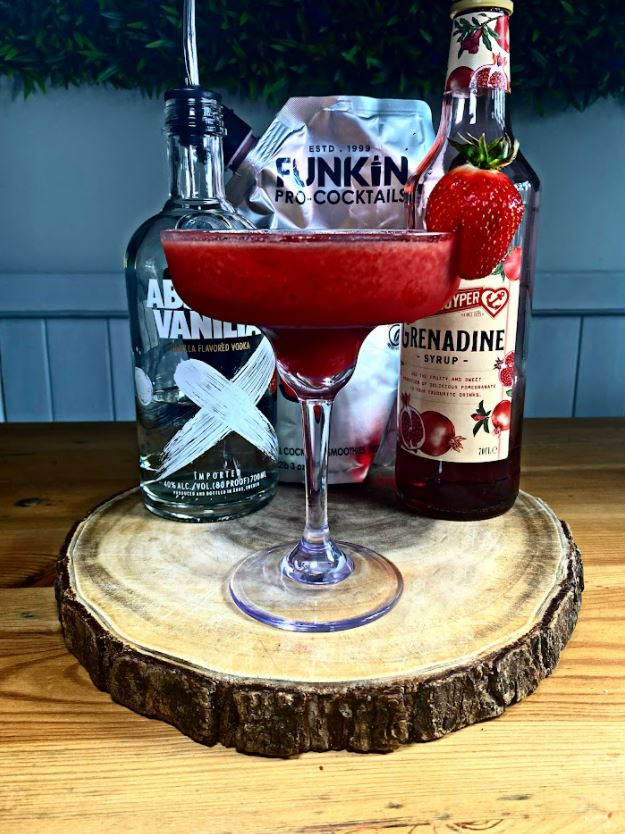 CocktailsCuban's tweet photo. #cocktails #alcohol #drinks #party #predrinks #bournemouth #bournemouthuni #bournemouthtown #poole #sandbanks #wareham #party #delivery #drinkstogo #takeaway #alderhills #redhill #canfordcliffs #winton #boscombe #christchurch #mudeford #dorset #saturdaynight #weekend #sunday #fun https://t.co/EzY3BtJVHA