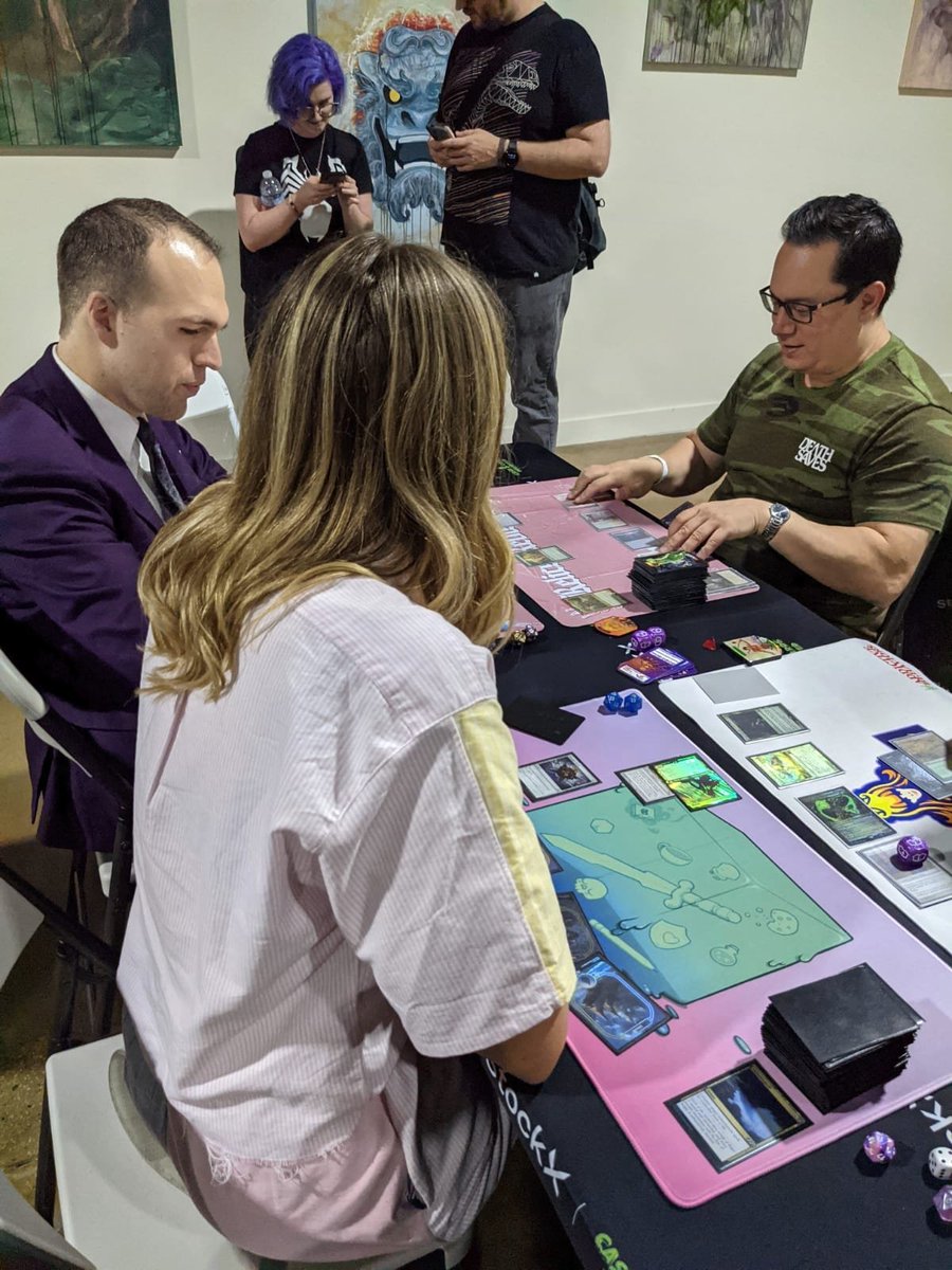 Thank you to <a href="/KingCash_7191/">Cassius Marsh Sr.</a> <a href="/cashcardsunltd/">Cash Cards Unlimited</a> <a href="/UltraProIntl/">Ultra PRO</a> &amp; <a href="/StockXCards/">StockX Trading Cards</a> for throwing this incredible event! It was so nice to meet everyone. ☺️