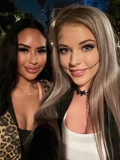 Oogie boogie party! 👻 https://t.co/PK9YoblLyg